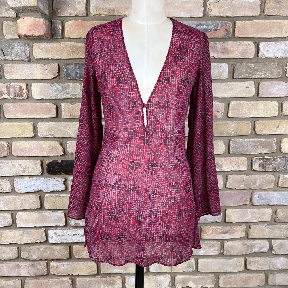 VICTORIA’S SECRET burgundy red mosaic print sheer chiffon tunic cover up